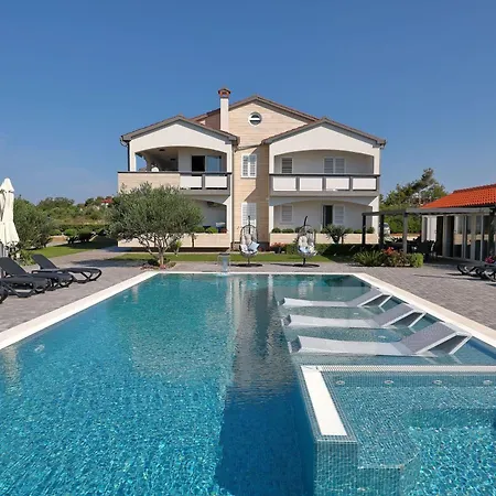 Suva Punta, No 3 Apartment *