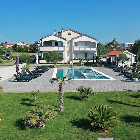 Apartment Suva Punta, No 3 *