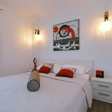 Suva Punta, No 3 * Vir