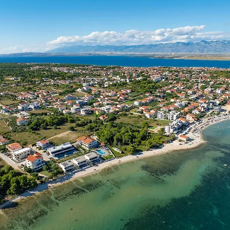Suva Punta, No 3 *