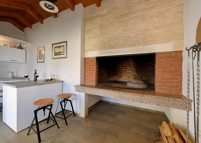 Suva Punta, No 3 Vir